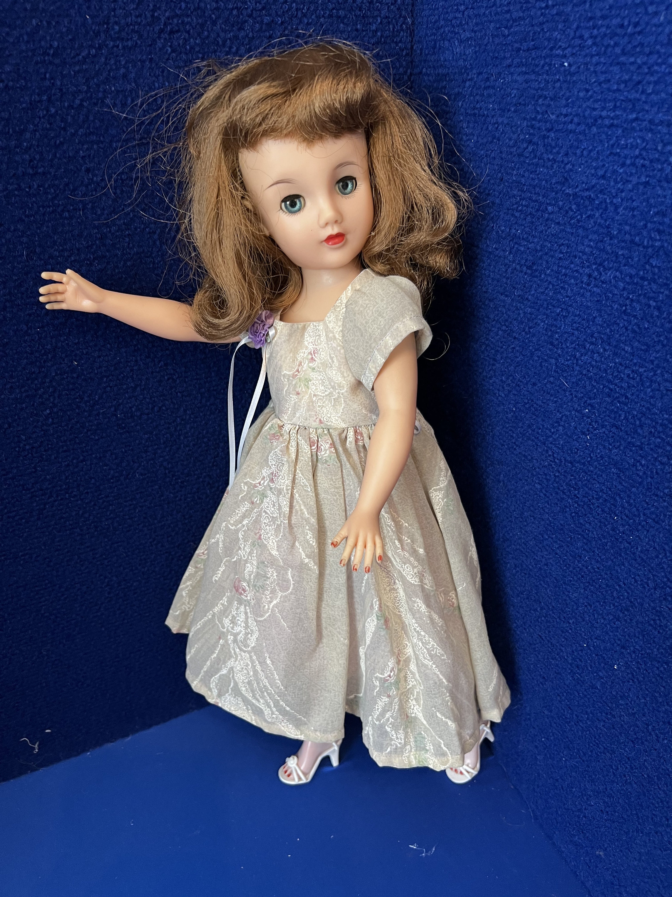 1950's Vintage Ideal Miss Revlon 20” Vinyl Doll, VT-20, Twist