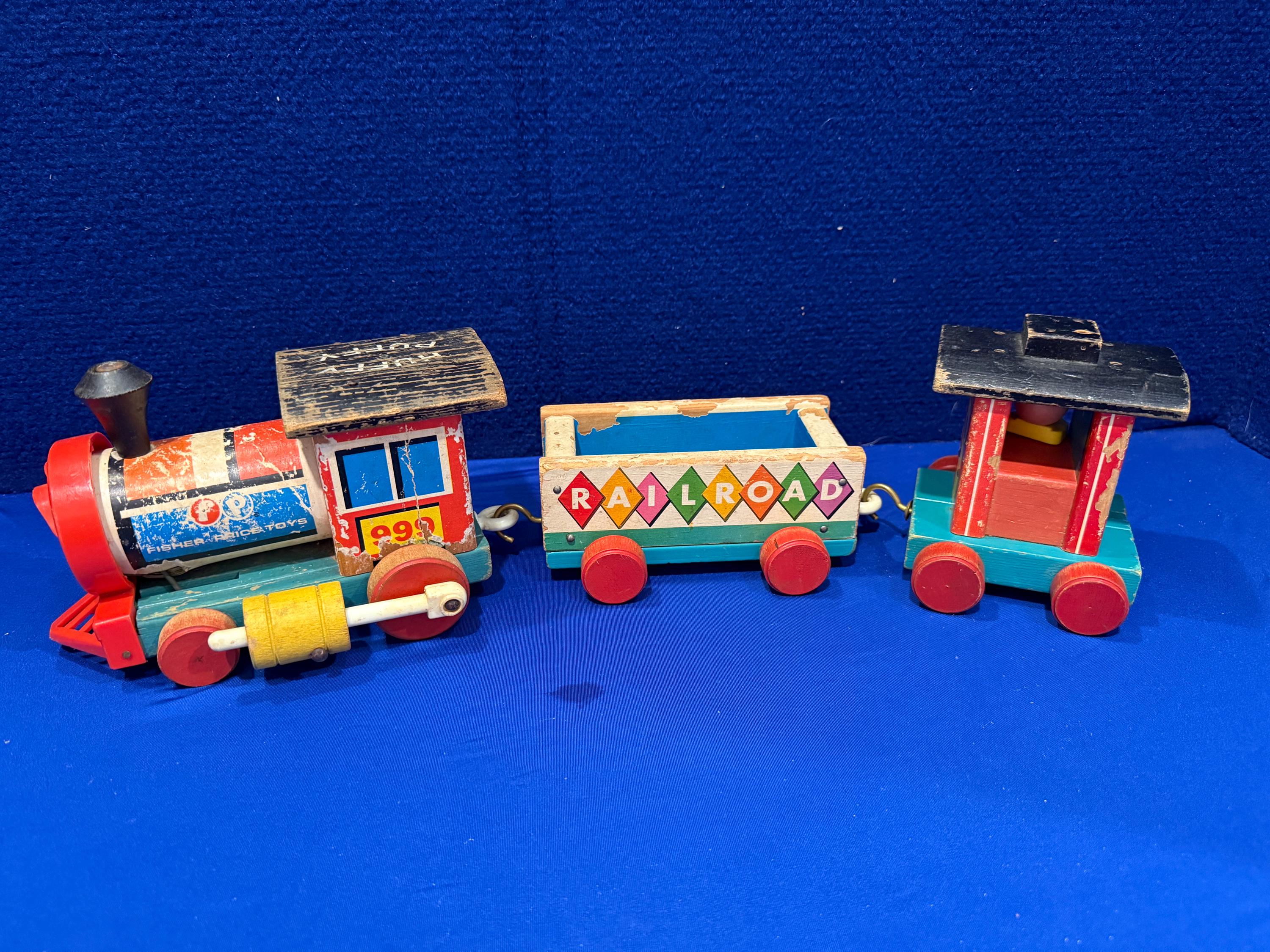 USAビンテージ　フィッシャープライス　汽車　1963年製　ハッフィー・パフィー Vintage 1963 Wooden Fisher-price Huffy Puffy Train Set - Etsy