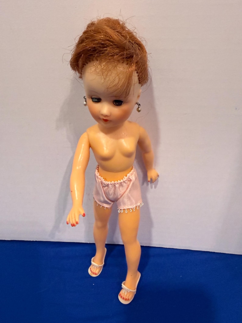 Vintage Horsman Twist-Waist Cindy Doll 10.5 Inch Fashion Doll (Style 116) 1950s image 8