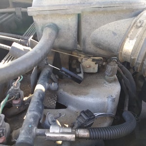 1999-2004 WJ Jeep Grand Cherokee 4.0 Liter Throttle/Kickdown Cable Replacement End