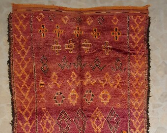 Large Vintage Handmade Wool Berber Rug: 5'3'' X 11'5''