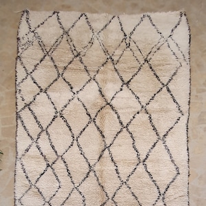 Vintage Beni Ourain Rug: Authentic Moroccan Wool Rug with Diamond Pattern (5&#39;9&#39;&#39; X 12&#39;8&#39;&#39;)