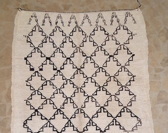 Authentic Moroccan vintage Beni Ourain berber diamonds, 5'7'' X 8'7'' boho wool rug