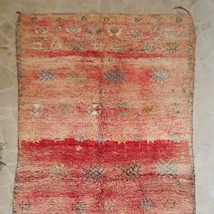 Vintage Berber Wool Rug: Handmade Moroccan Boho Rug (5&#39;6&#39;&#39; X 9&#39;0&#39;&#39;)