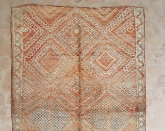Handmade Wool Boujaad Berber Rug: 5'5'' X 9'2'' Boho Moroccan Tapis