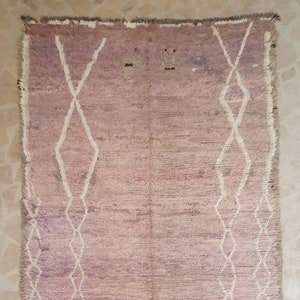 Vintage Moroccan handmade wool berber boho rug, 6&#39;6&#39;&#39; X 9&#39;2&#39;&#39; wool rug