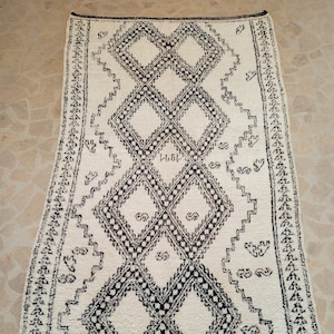 Authentic Moroccan vintage Beni Ourain berber diamonds, 5&#39;9&#39;&#39; X 10&#39;3&#39;&#39; boho wool rug