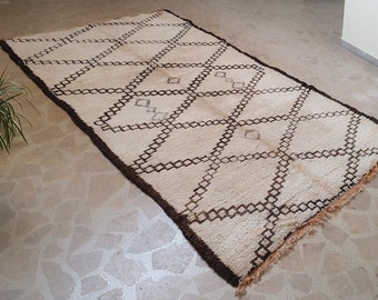 Large Vintage Beni Ourain Rug: Moroccan Berber Diamonds, 5'9'' X 11'7''