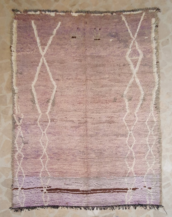 Vintage Berber Wool Rug: Handmade Moroccan Boho Rug (6'6'' X 9'2'')