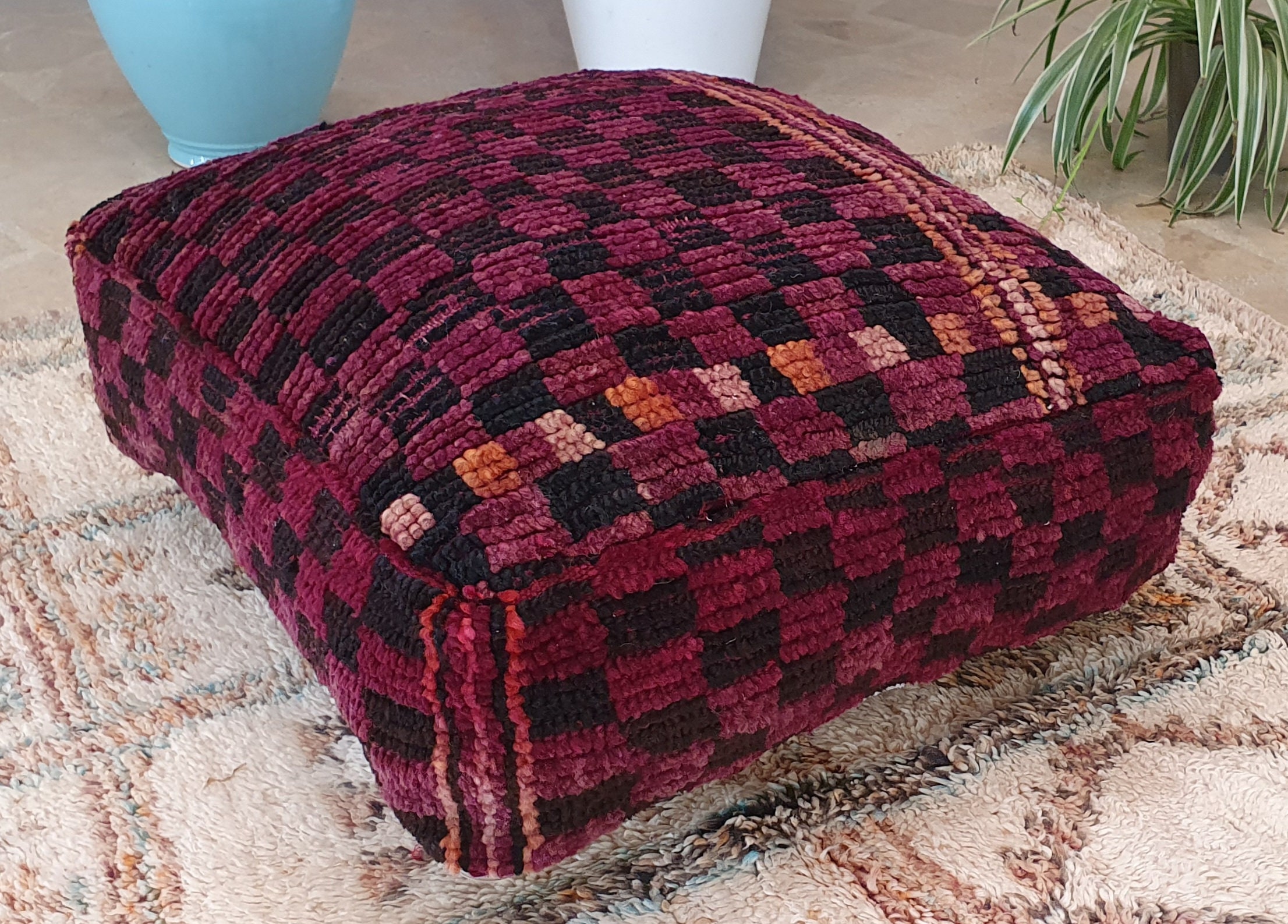 モロッコ風フロアピロー：ヴィンテージベルベルウールチェック柄