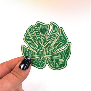 Monstera Leaf Embroidered Iron-On Patch, Plant Mom, Plant Parent, Plant Dad, Plant Lover Patch, Nature Lover Patches, Cute, Leaf Patch