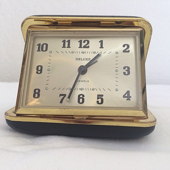 Vintage 1950 S Travel Alarm Clock By Deluxe - Stylish Travel Alarm Clock Vintage 1950 S Travel Alarm Clock By Deluxe - Stylish Travel Alarm Clock