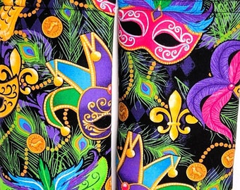 Mardi Gras Celebration Jazz New Orleans Party Masquerade - Padded Car Seat Belt Cozy Cover Gift Set - Use for Backpacks Totes & More