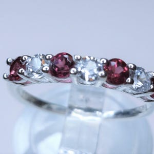 Ring - Garnet Rose (1.070Ct.) Zircon Ring (Size Available) in Sterling Silver.   FREE POSTAGE