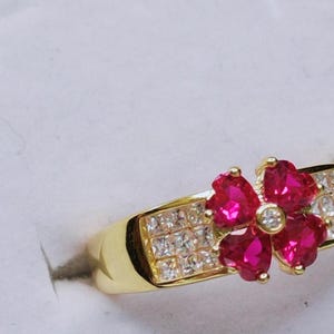 Anello in argento sterling con rubino e diamanti simulati (misura Q). SPEDIZIONE GRATUITA