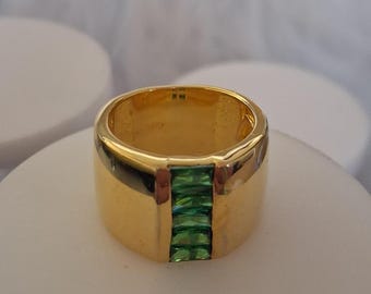 Cubic Zirconia (Green) Unisex Ring in Yellow Gold Plated 1.640Ct. (Size Available)