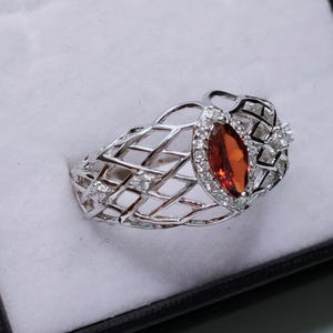 Bague en argent sterling simulée avec rubis/diamant (1,060 carat) (taille Q).  FRAIS DE PORT GRATUITS