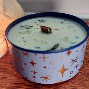 Peppermint scented candle, 100% soy wax, wooden wick adorned with clear quartz crystals, mint leaves, and glitter, 5.5 oz.