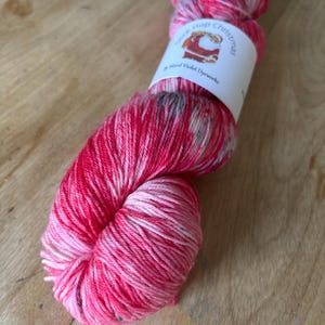 Christmas Kisses Sock Yarn: Hand-Dyed Wool Nylon Blend 100g