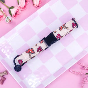 Mushrooms Dog Collar, Girl Dog Collar, Custom Dog Collar, Large Dog Collar, Fabric Dog Collar, Groovy Dog Collar | TOADSTOOL TREASURE