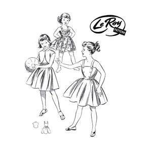 Pode incluir: Um desenho a preto e branco de três meninas a usar vestidos. As meninas estão a brincar com uma bola. A imagem inclui o texto "Le Roy Pattern".