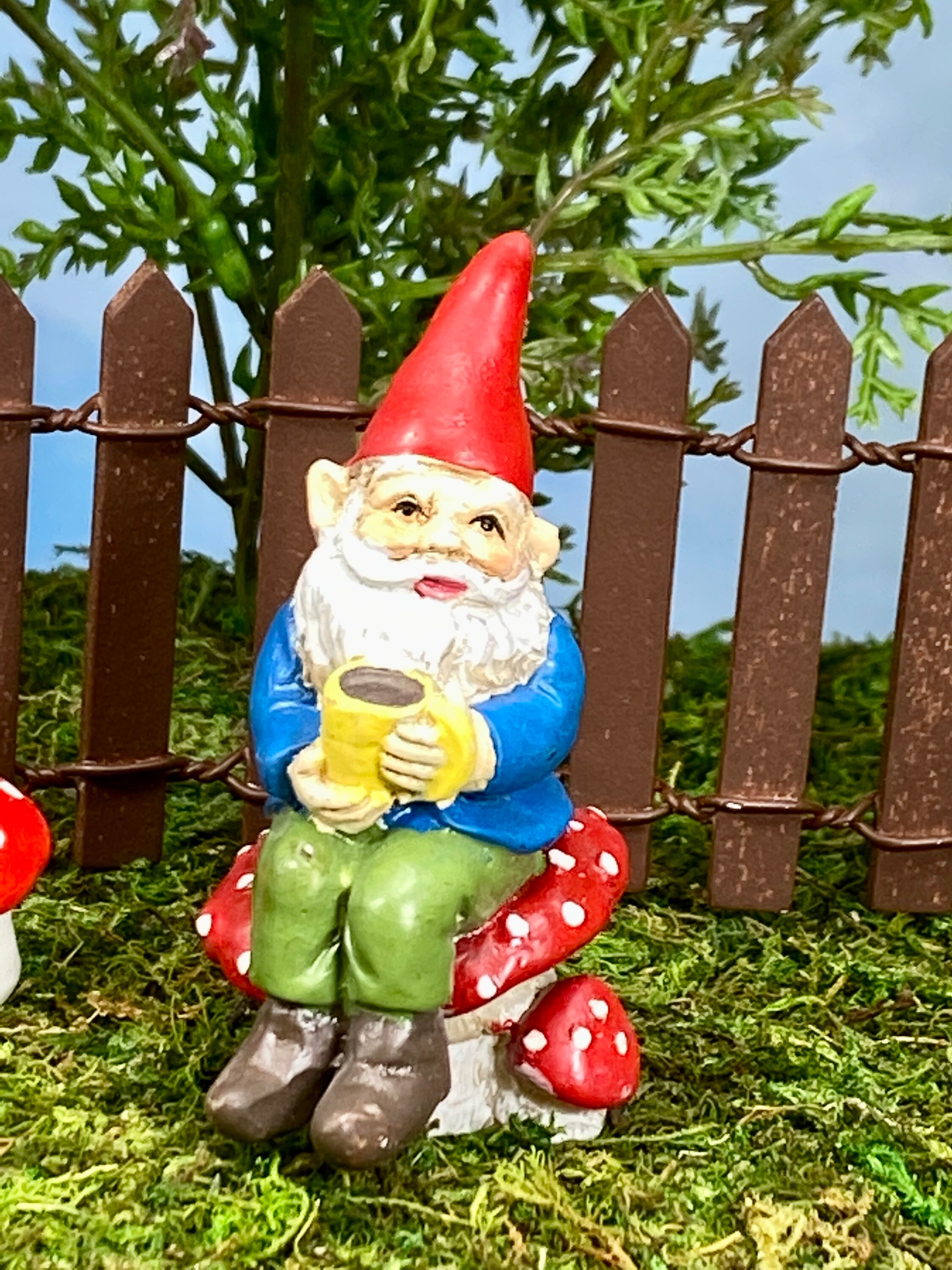 返品?交換対象商品 Garden Gnome Statue - Tiny Forest Friends House