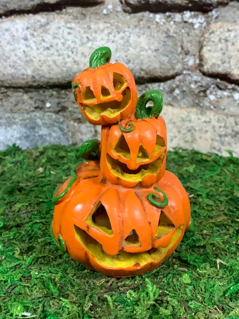 Miniature Dollhouse FAIRY GARDEN Accessories ~ Set of 4 Pumpkins Halloween ~ NEW