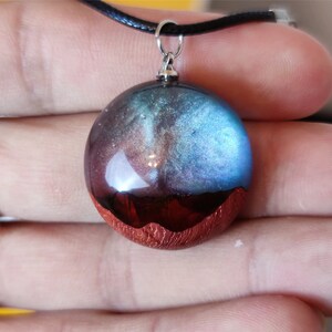 Handmade Resin Northern Lights Necklace,Personalized wood necklaces,Custom crystal jewelry,star necklaces,gift for her,Valentine&#39;s Day gifts