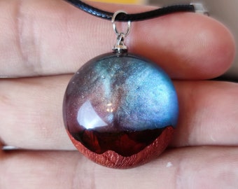 Handmade Resin Northern Lights Necklace,Personalized wood necklaces,Custom crystal jewelry,star necklaces,gift for her,Valentine's Day gifts
