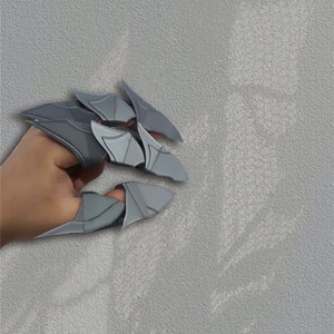 Dragon Claws, Technology Claw Halloween party Mechanical robot Gloves Gray gloves mechanical claws hand claw joint movable ghost hand prop
