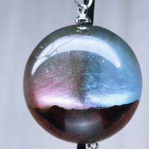 Handmade Blue and pink Northern Lights Necklace,Personalized resin wood necklace,Custom crystal jewelry,star necklaces,Valentine&#39;s Day gifts