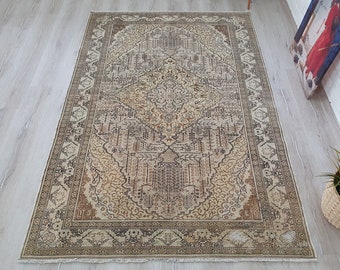 Traditional Rug, Vintage Turkish Carpet from 1970s Wool Area Rug (4'9"x7'5") Neutral Beige Brown Earthy Cottagecore Farmhouse Living Room