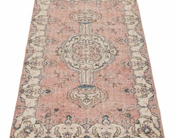 Boho Accent Rug, Pink Vintage Style Rug, Handwoven Carpet, Medallion Rug, Organic Rug, Wool Carpet for Bedroom Entryway