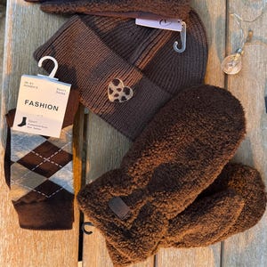 Teddy plush mittens in various colors