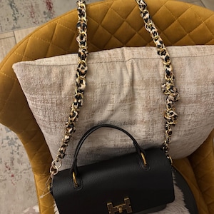 Belles bretelles de sac à bandoulière en chaîne avec détails dorés