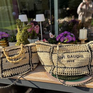 Angesagter XXL Shopper Strandtasche in Bastoptik mit Rive Gauche Paris Aufdruck & mit Umhängemöglichkeit
