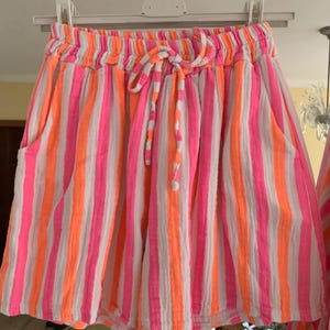 Cute muslin shorts made in Italy size OS 36 38 in trendy summer colors