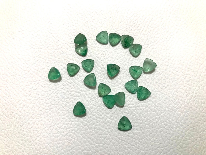 Green Aventurine Natural Quality Gemstone Size 6 mm Trillion Shape Cabochon Beads Gemstone
