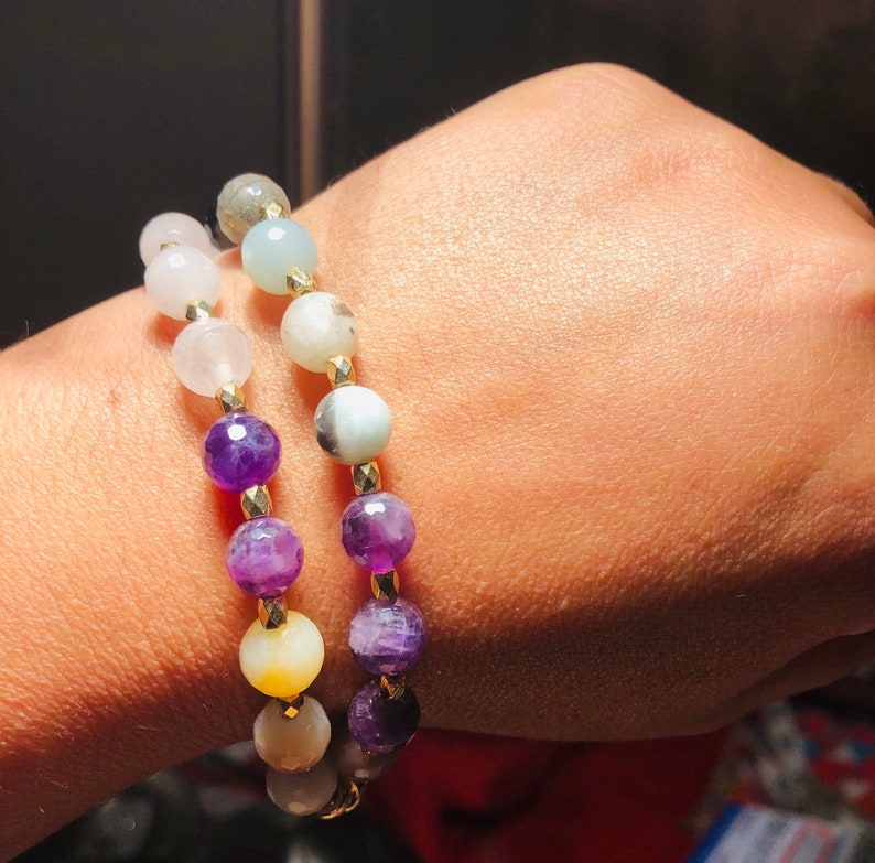 Yoga bracelets Wrist Mala 27 Beads Love And Healing