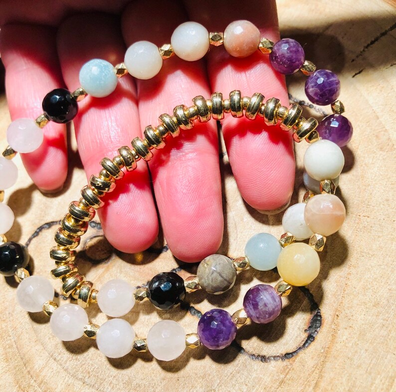 Yoga bracelets Wrist Mala 27 Beads Love And Healing