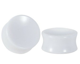 Pair of WHITE CONCAVE Acrylic Ear Plugs Piercing Stretchers Jewellery Tunnels PL186