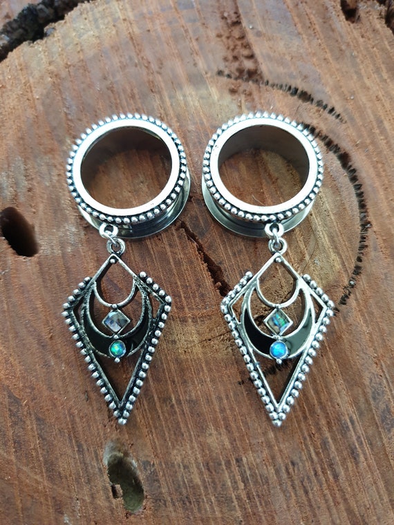 Capri Blue Gems Screw Fit Stainless Steel Ear Gauges Flesh Tunnel Plugs Please Choose Size