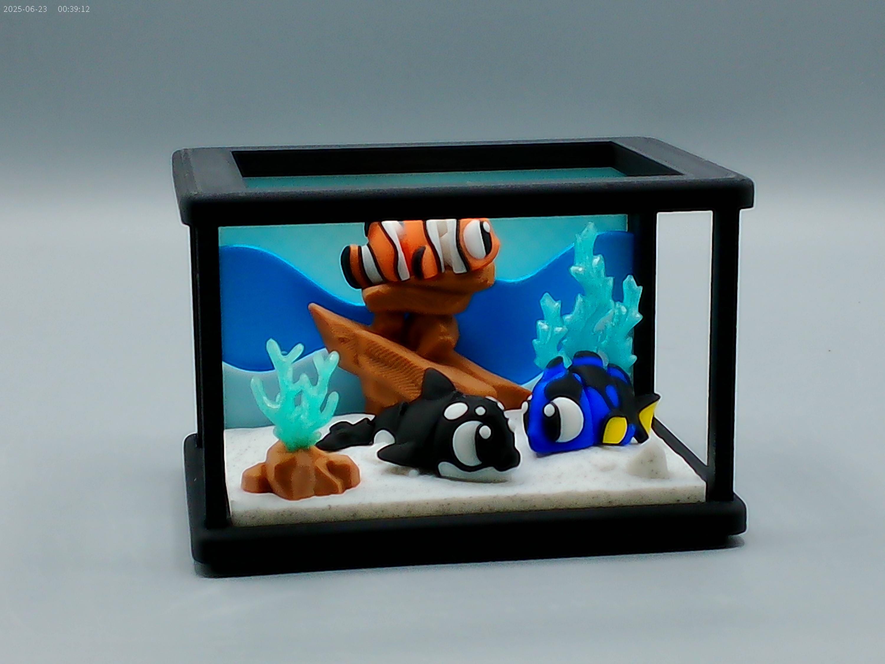 Fake fish tank - Etsy.de