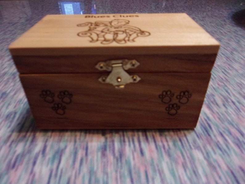 Blues Clues Engraved Wooden Keepsake Box With 4 Paw Print Etsy