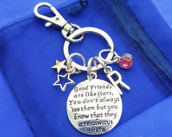 Los amigos son como estrellas, llavero con piedra de nacimiento inicial, regalos personalizados, regalo de cumpleaños de plata para ella