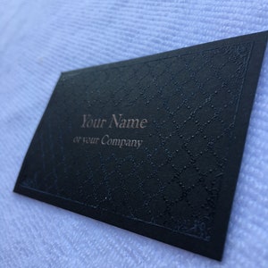 200 Uds. Tarjetas de visita 3D UV-600gsm/32pt negro grueso papel mate sin recubrimiento/diseño e impresión/diseño de logotipo personalizado
