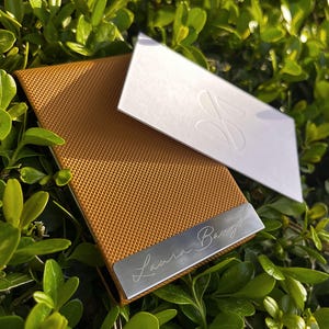 Porta-cartões de visita personalizado, LOGOTIPO de gravação a laser, Textura trançada, Porta-cartões de visita, Carteira de couro para cartões
