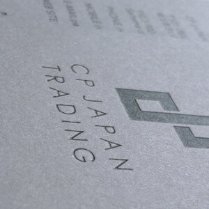 200 cartes de visite typographiques, encre grise, 300 g/m²/16 pts, papier couleur béton/conception et impression | oeuvre d'art, logo personnalisé