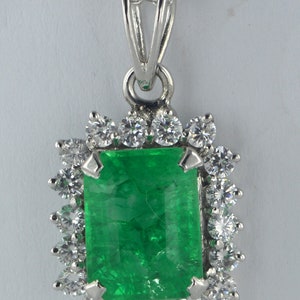 Certified 5.00 Ct Emerald Cut Green Emerald 14k Genuine White Gold Pendant /14/18k Gold Sterling Sliver Pendant