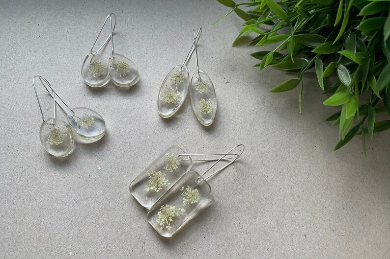 chervil flowers Epoxy resin dangle drop earrings white dried chervil flowers rectangle shape large earrings boho small flowers transparent